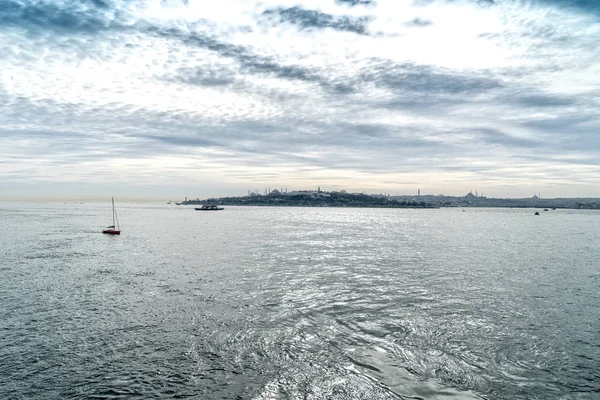 Vista Bosphorus Istambul Com Palácio Topkapi Pôr Sol — Fotografia de Stock