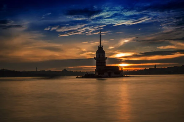 Mädchenturm Bosporus Bei Sonnenuntergang — Stockfoto