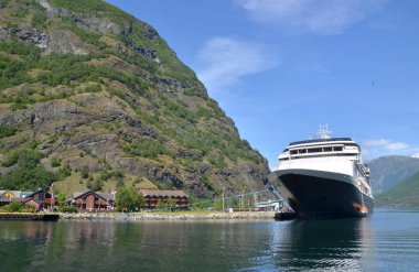 naerofjord, Norveç üzerinde sudan görüntülemek