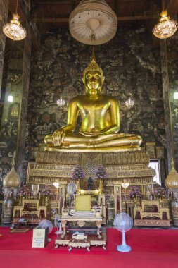 Bangkok Tayland ve Buda heykeli atışı