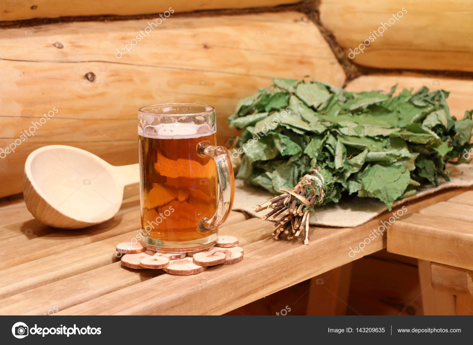 depositphotos_143209635-stock-photo-mug-