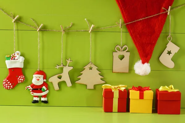 Рождественские и новогодние украшения из фанеры . — стоковое фото