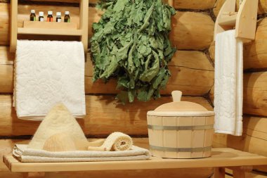 İç bir sauna ve banyo aksesuarları.