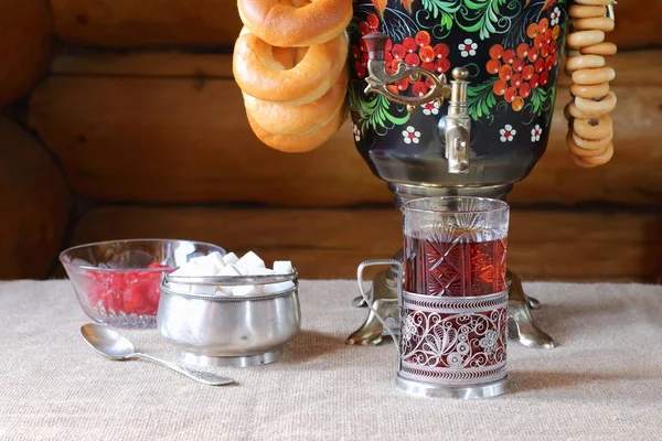 Chá Russo Samovar Com Uns Bagels — Fotografia de Stock