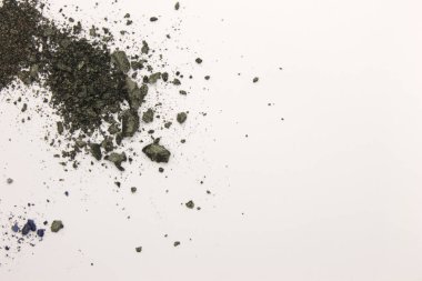 Bu, Olive Green 'in beyaz arka planda izole edilmiş bir fotoğrafı.