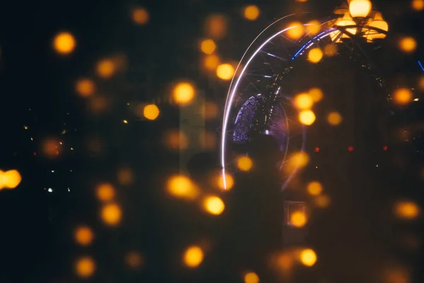 Turuncu bokeh ışıkları mor çerçeve inşaat sahne