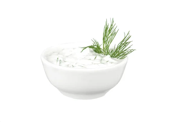 Ekşi krema ve ince dal dereotu ile sauceboat