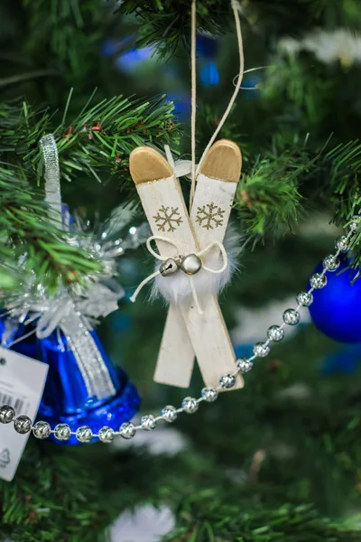 Weihnachtsschmuck Weihnachtsbaum Weihnachtsdekoration Wie Skier — Stockfoto