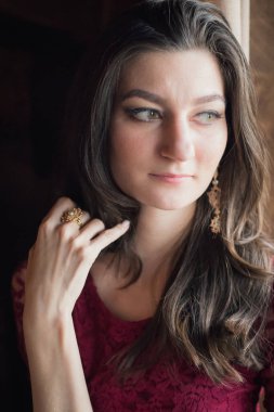 yakın çekim güzel kız portresi