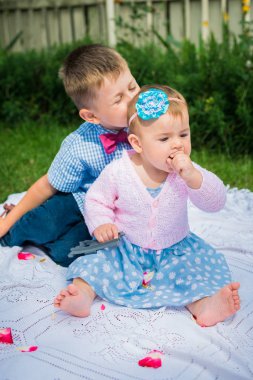 Kız ve erkek Bahçe