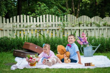 Kız ve erkek Bahçe