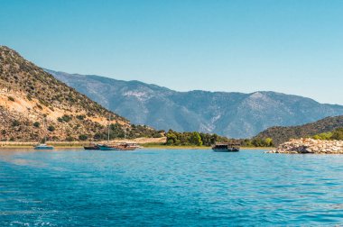 Deniz ve dağlar