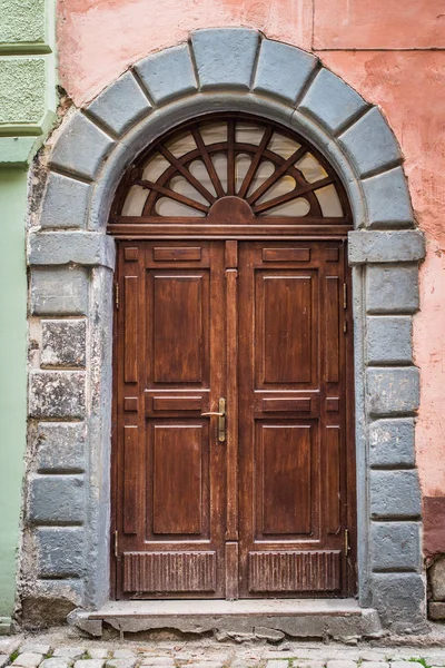 Vieille porte en bois — Photo