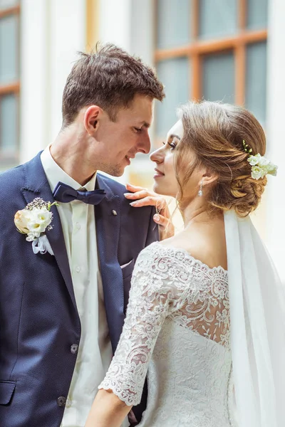 Casamento jovem casal — Fotografia de Stock