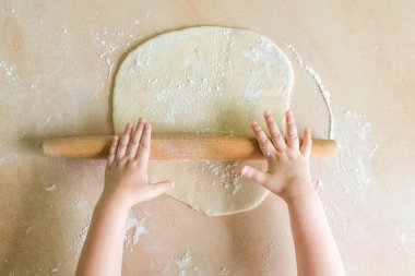 Çocuk el hamur rulo