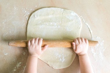 Çocuk el hamur rulo