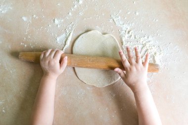 Çocuk el hamur rulo