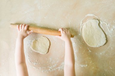 Çocuk el hamur rulo