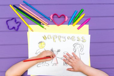 Çocuk Aile taslağını boyalar