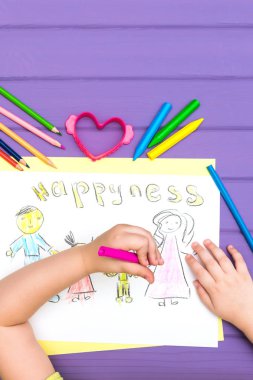 Çocuk Aile taslağını boyalar