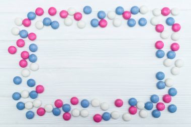 Renkli nane şekerleri çerçevesinden