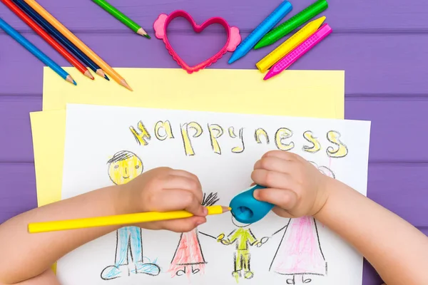 Çocuk Aile taslağını boyalar