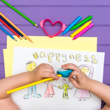 Çocuk Aile taslağını boyalar