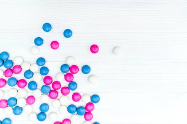 Renkli nane şekerleri