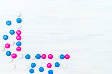 Renkli nane şekerleri çerçevesinden