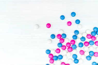 Renkli nane şekerleri