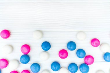 Renkli nane şekerleri