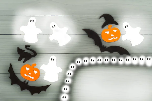 Silhouette en papier Halloween de différents personnages — Photo