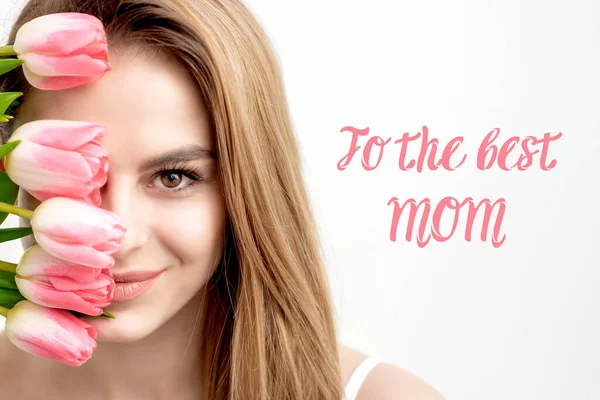 Retrato Mulher Bonita Com Tulipas Rosa Fundo Branco Com Texto — Fotografia de Stock