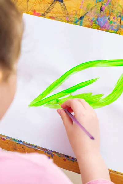 Child Hand Drawing Green Leaf Watercolors White Sheet Paper Easel — Stock Photo, Image