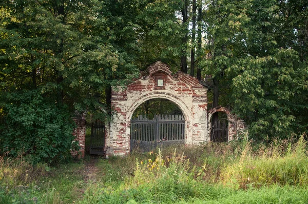 Une Vieille Porte Cimetière — Photo