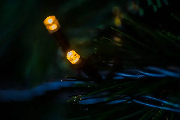 Lâmpada Luz Amarela Grinalda Perto — Fotografia de Stock