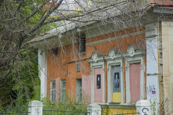 Euripäische Fenster Einem Alten Steinhaus — Stockfoto