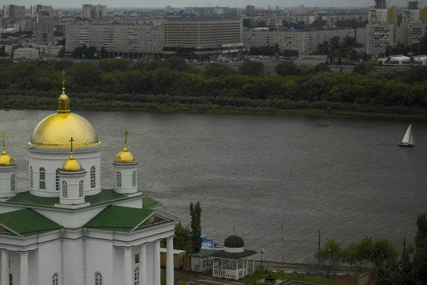 Nizhnii Novgorod Rusya 'daki nehir manzarası
