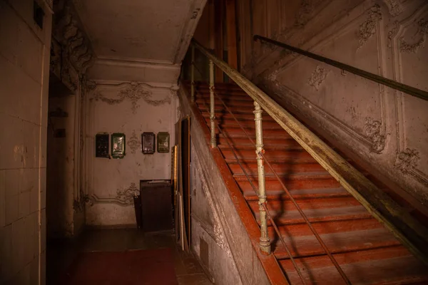 Alter Hauseingang Mit Treppe — Stockfoto