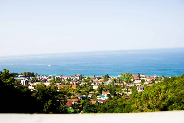 Gagra vanaf een hoogte, de straten van de stad, Abchazië — Stockfoto