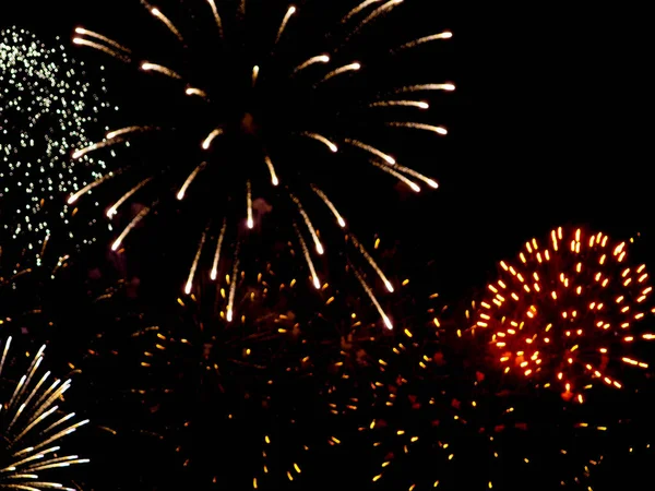 Feuerwerk Erhellt Den Himmel Mit Blendender Show Dem Konzept Der — Stockfoto