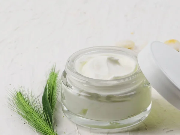 Vücut şekillendirme kozmetik kremi anti-selülit cilt şekilli bacak tedavisi spa sağlık masajı sağlıklı..