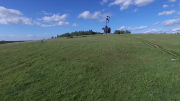 空撮プスコフ ロシアのアレクサンドル ・ ネフスキーの記念碑 — ストック動画