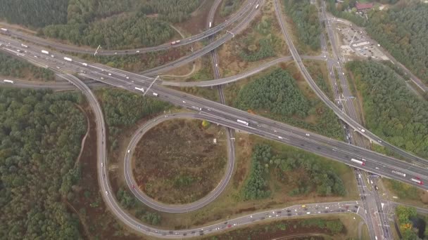 Bivio stradale in campagna vista aerea nei Paesi Bassi — Video Stock