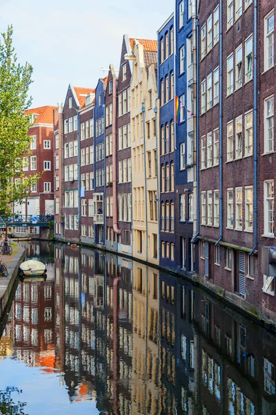 Kanallar Hollanda'da Delft Şehir Manzaralı — Stok fotoğraf