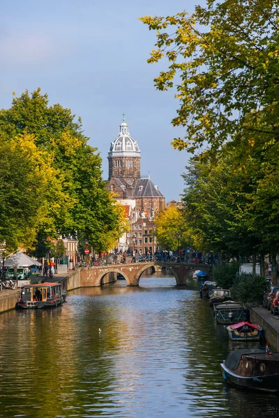 La vue sur la vieille ville d'Amsterdam, Pays-Bas — Photo