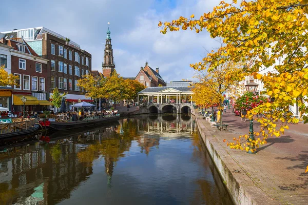 Old town view of Leiden city, Holland — Stock Photo, Image