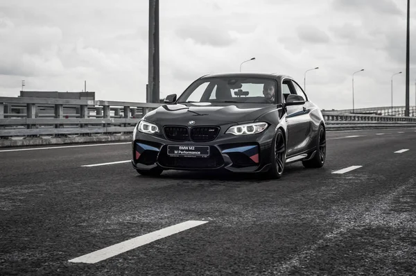 러시아, 모스크바-9 월 24 일, 2016. Bmw M2 스포츠카 성능 팩, 전면 보기 — 스톡 사진