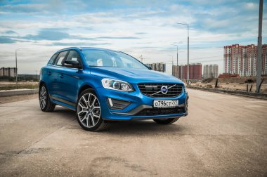 Moskova, Rusya - 20 Mayıs 2017 Volvo Xc60 Polestar, ön görünümü. Yeni Volvo Xc60 Polestar testi. Bu arabada Awd kompakt crossover Suv. T6 motor.