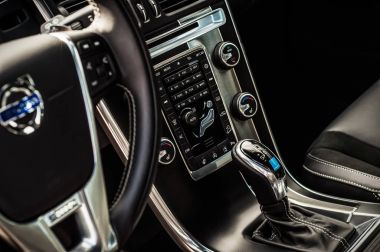 Moskova, Rusya - 20 Mayıs 2017 Volvo Xc60 Polestar, inerior görünümü. Yeni Volvo Xc60 Polestar testi. Bu arabada Awd kompakt crossover Suv. T6 motor.